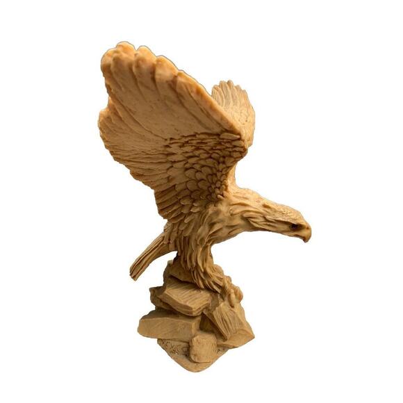 Vintage Eagle Sculpture Statue 12”H 13” Wing Span Red Eyes Soaring Mexico - Picture 5 of 16